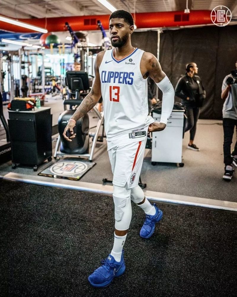 当老将与旧 当老将与旧